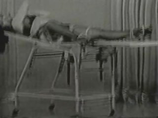 Betty trang escapes từ bondage video